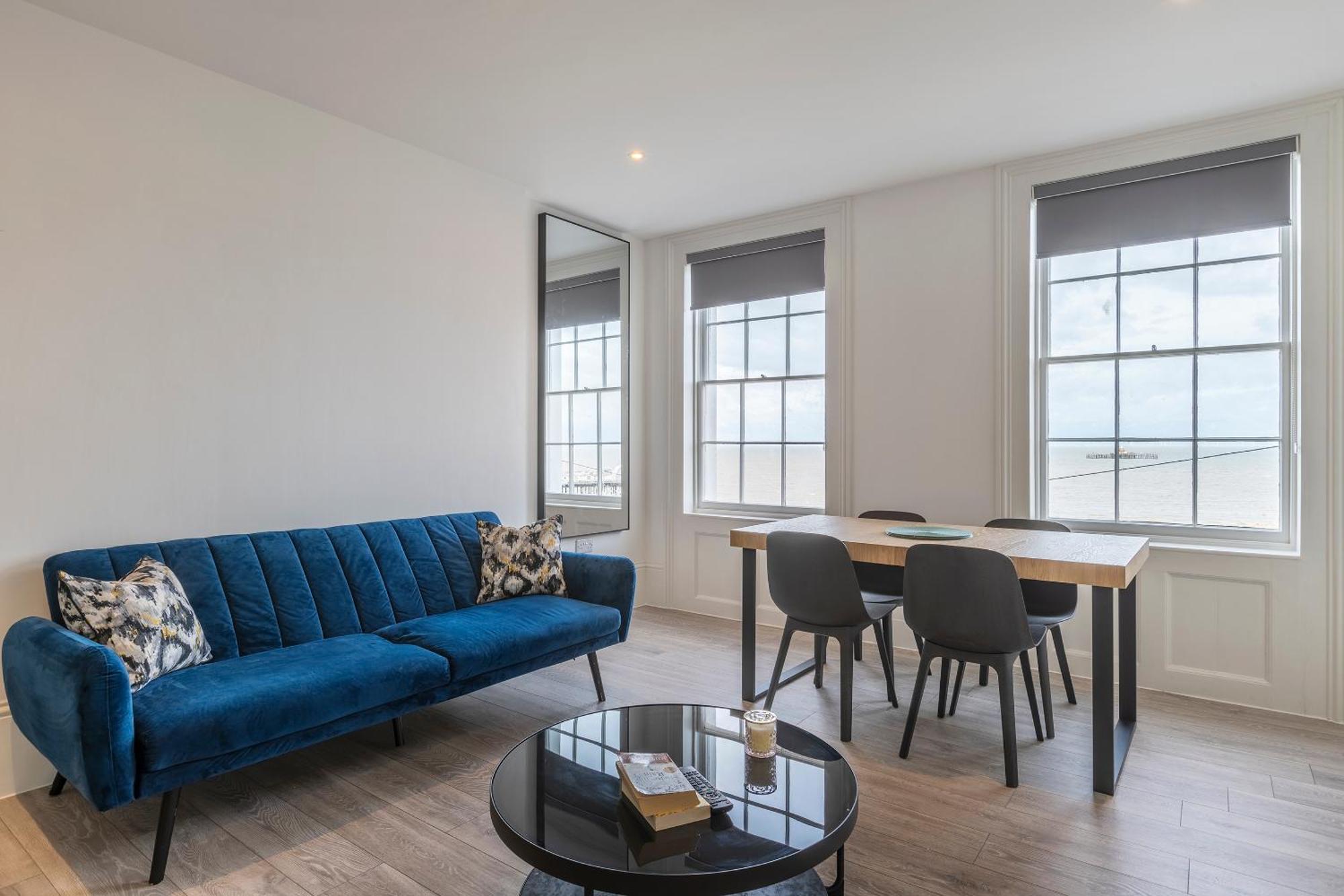 Seaside Serenity: Stylish Sea View Apartments In แฮร์นเบย์ ภายนอก รูปภาพ